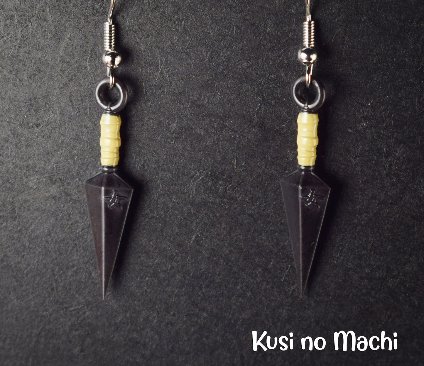 Boucle d'oreille Kunai Noire