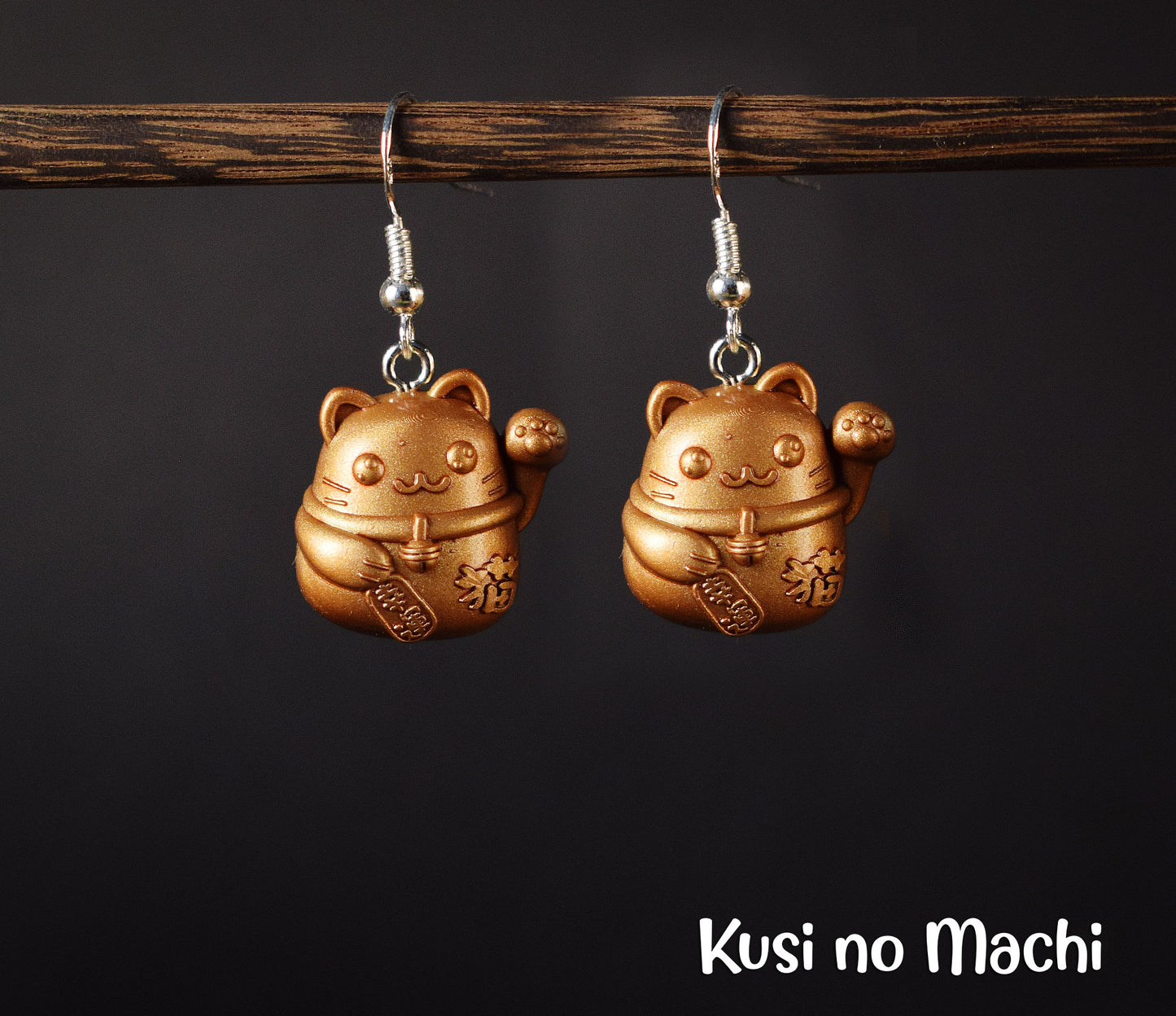 Boucle d'oreille Maneki Neko 招き猫