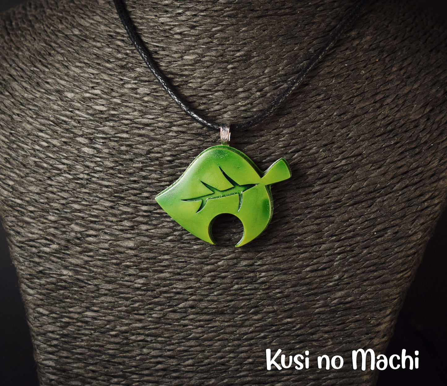 Pendentif Feuille AC