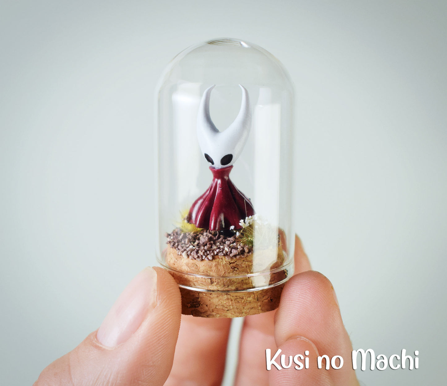 Mini Cloche Hornet