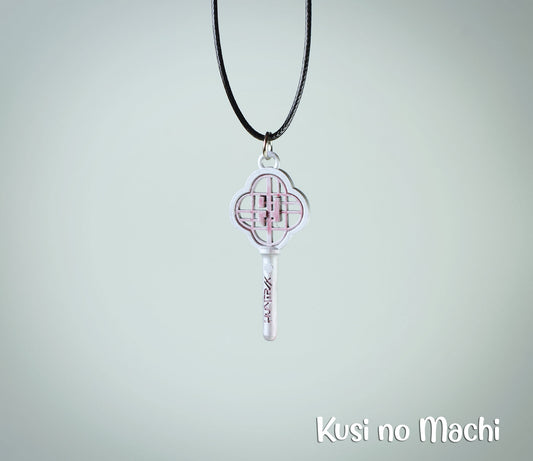 Pendentif Stick Huntrix